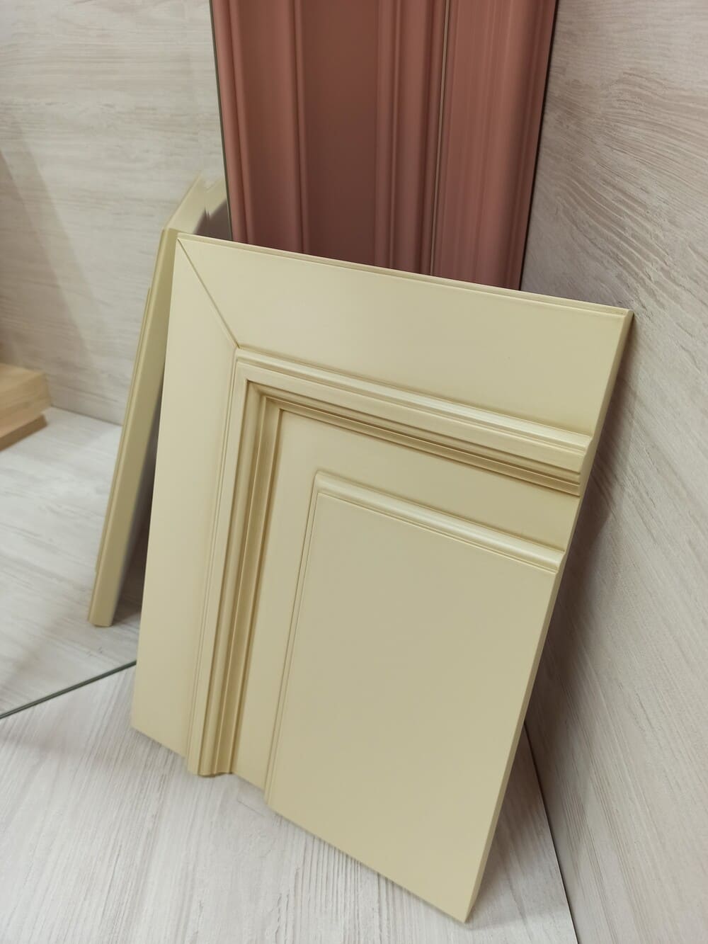 Мебельный фасад из МДФ с эмалью Вена 3